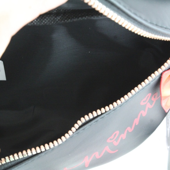 Minnie Mouse Fanny Pack - Picture 6 of 6